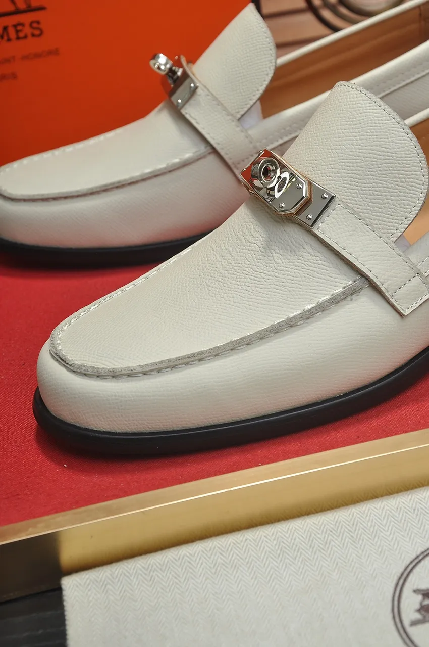 Men's shoes💰540💶[HERMES] (cowhide lining)🍀Italian top luxury🍀He does not pursue novel styles and gorgeous colors, but attracts the favor of successful men with his flawless, elegant and classic style. Formal leather shoes This very comfortable, simple and stable style allows you to easily match any style! The pattern is absolutely 1:1 refined from the original case, and we strive for excellence in materials, imported cowhide + cowhide lining💪💪💪extraordinary texture👍! .Code number: 38-45 (45 customized)